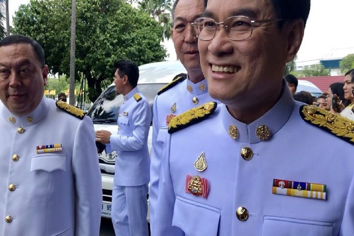 7 รมต.ปชป.เข้าทำเนียบฯ เตรียมถวายสัตย์ปฏิญาณ 7 รมต.ปชป.เข้าทำเนียบฯ เตรียมถวายสัตย์ปฏิญาณ