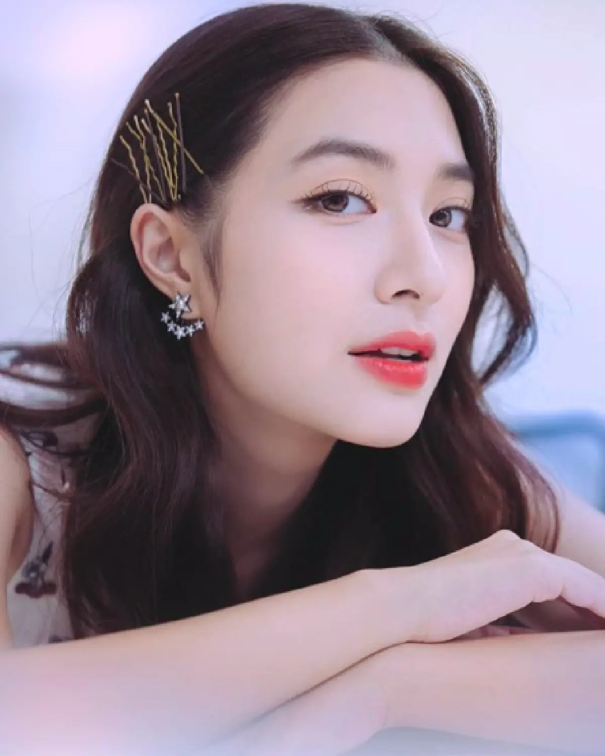 โลกโซเชียลแห่ชื่นชม "มิว นิษฐา” หลังถูกขอแต่งงาน ทั้งสวย-เก่ง และวางตัวดีมาก