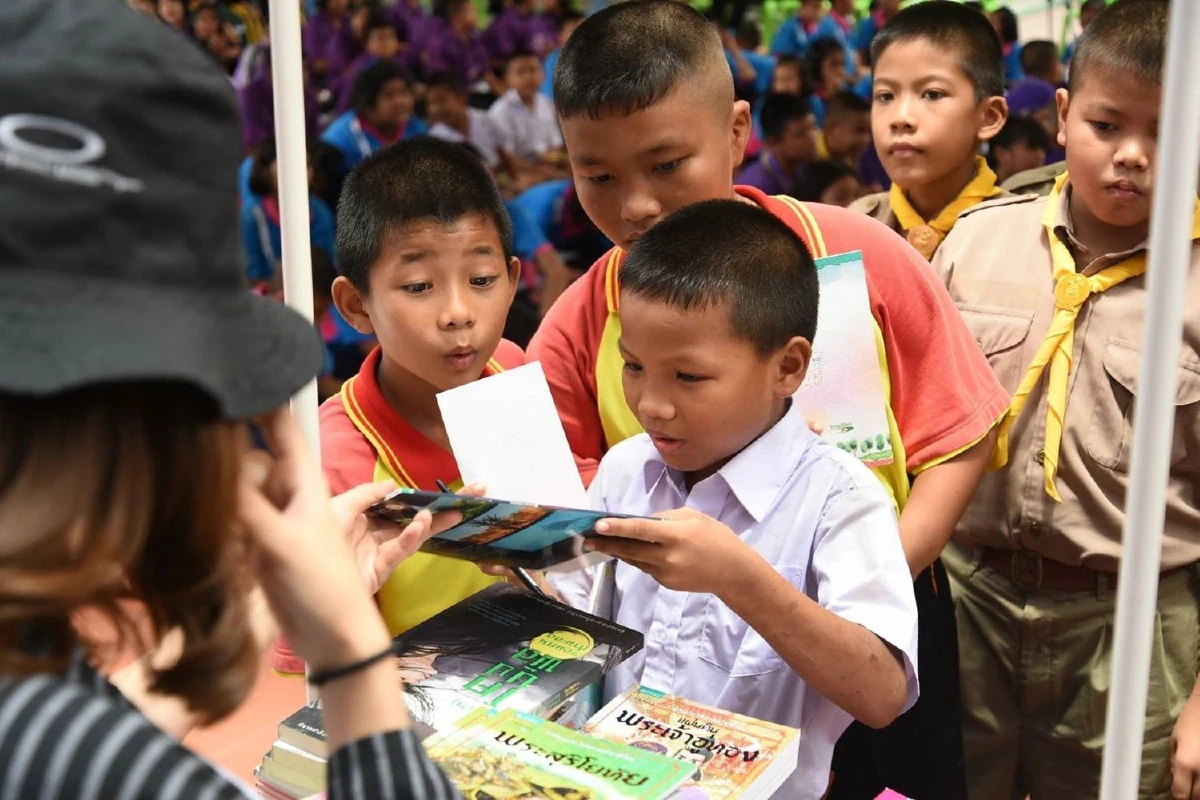 อธิบดี สถ. เปิดกิจกรรม School Roadshow ในโครงการ “ส่งความรู้ สร้างความสุข”