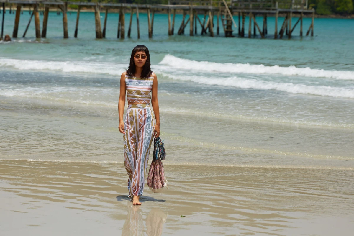 ซื้อผ้าไทย ใส่ผ้าไทย เที่ยวเมืองไทย "นุ่งสยามสามฤดู"