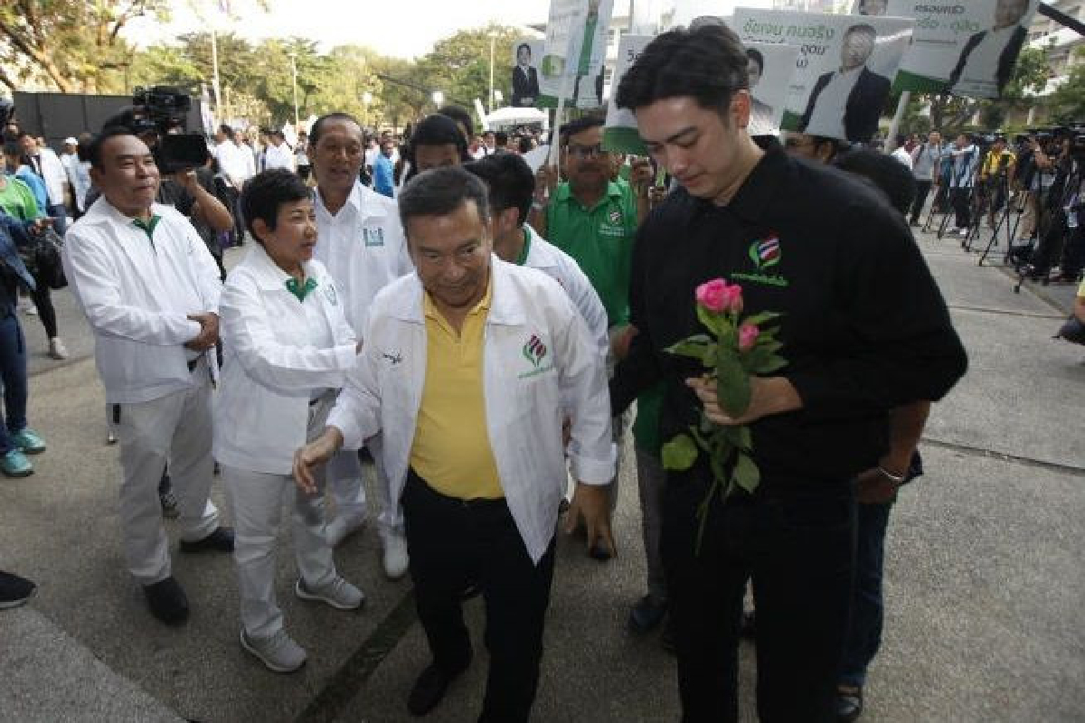 'ฟิล์มรัฐภูมิ'ลาออก'พลังท้องถิ่นไท'ลั่นจุดยืนไม่ตรงกันในความเป็นปชต. 'ฟิล์มรัฐภูมิ'ลาออก'พลังท้องถิ่นไท'ลั่นจุดยืนไม่ตรงกันในความเป็นปชต.