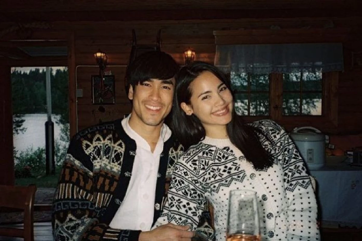 แฟนคลับจีนปลื้มได้เจอ ณเดชน์-ญาญ่า ควงคู่สวีทฮ่องกงสองต่อสอง