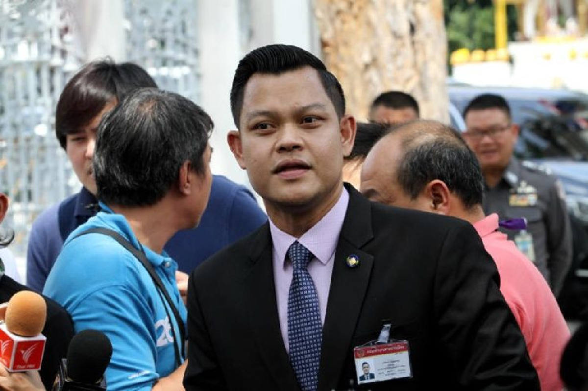 "ธนกร"ซัด"เฉลิม" นิสัยไม่เคยเปลี่ยน ชอบข่มขู่ ท้าเจอนอกสภา "ธนกร"ซัด"เฉลิม" นิสัยไม่เคยเปลี่ยน ชอบข่มขู่ ท้าเจอนอกสภา