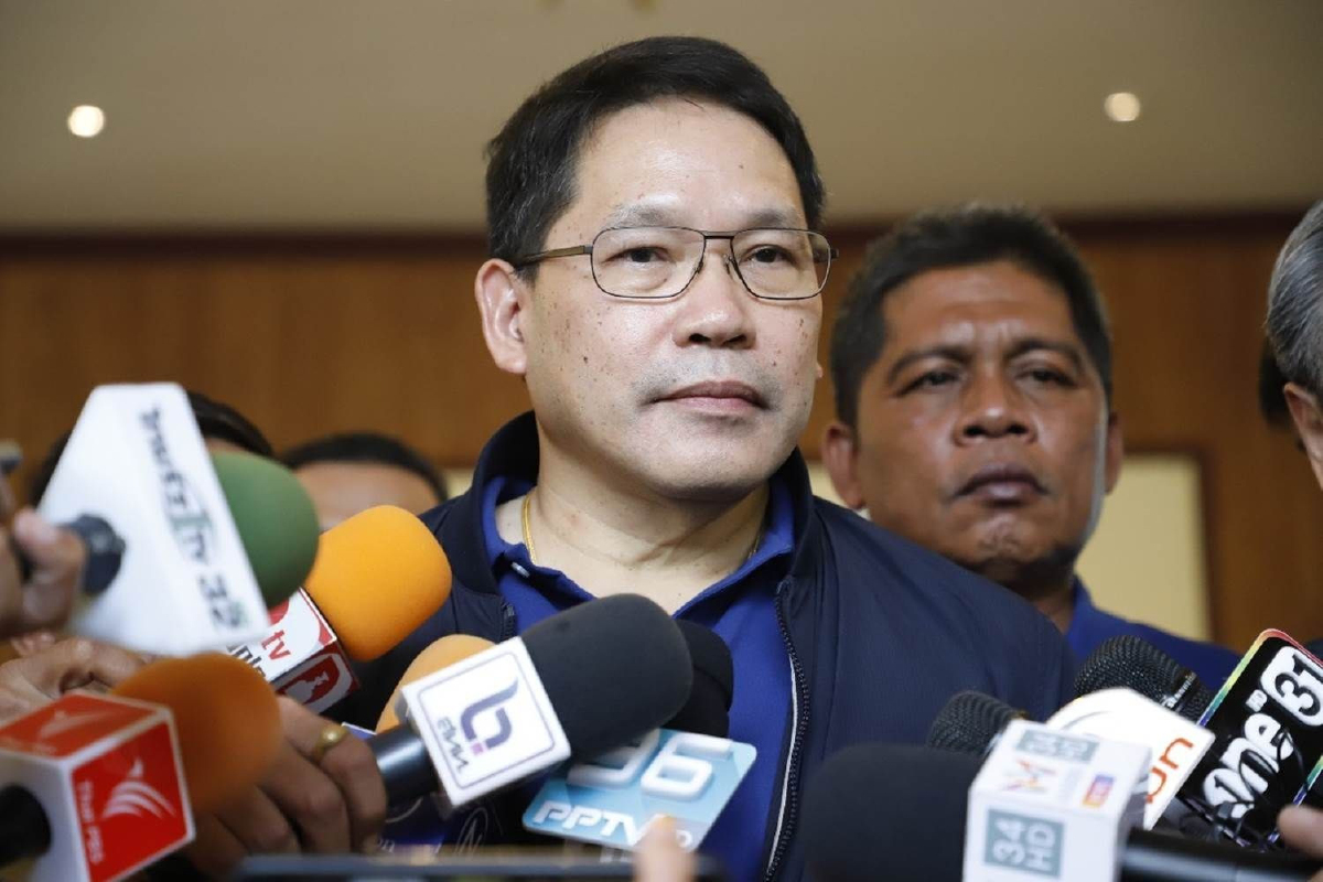 "อุตตม" แจง ไม่ทิ้งนโยบายลดภาษีบุคคลฯ ยืนยันทำทันที "อุตตม" แจง ไม่ทิ้งนโยบายลดภาษีบุคคลฯ ยืนยันทำทันที