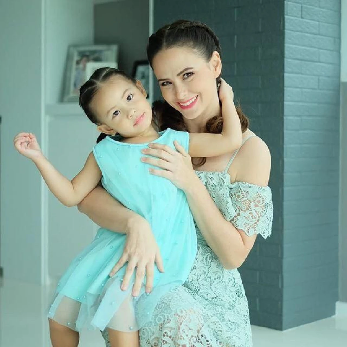 ริชาได้เป็นพี่สาวแล้ว! แอน อลิชา ประกาศข่าวดีตั้งท้องลูกคนที่สอง