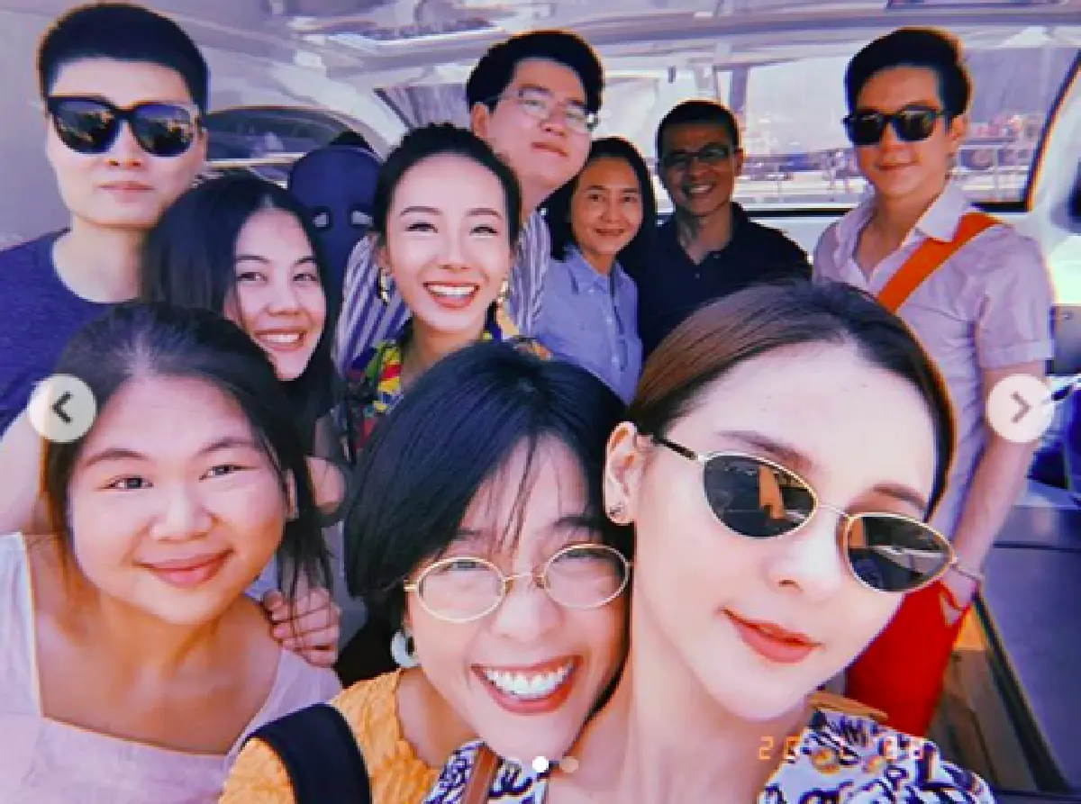 ทริปแฮปปี้ของ "ออม สุชาร์” ควงหวานใจ “แอมป์” และเพื่อนรัก "ทับทิม มัลลิกา" จัดทริปยุโรป
