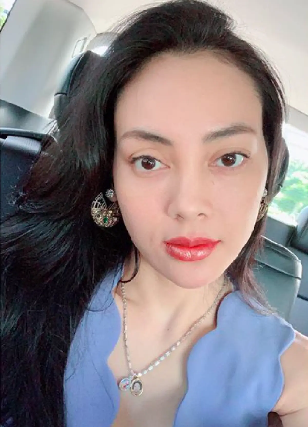 แม่สดใสหนักมาก! "ตั๊ก บงกช”  โชว์คลิปในชุดว่ายน้ำ หุ่นเป๊ะ แถมหน้าเด็กมาก