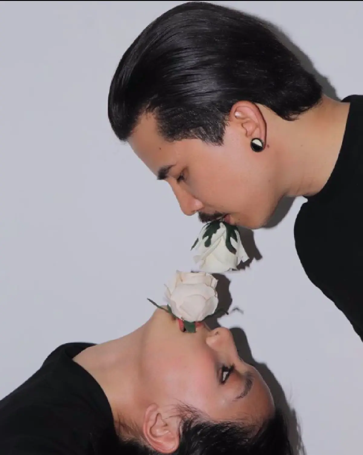 ส่องภาพหวานเก๋ๆ ของคู่รักสุดแนว  “เฟิด Slot Machine” และ "ฟ้า ษริกา”