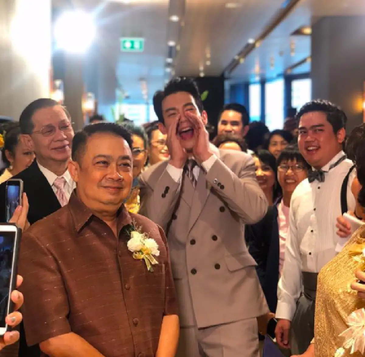 สุดชื่นมื่น “ณัฏฐ์ เทพหัสดิน” ทำพิธีสู่ขอ “นาน่า” ครอบครัว-เพื่อนแห่ขันหมากคึกคัก