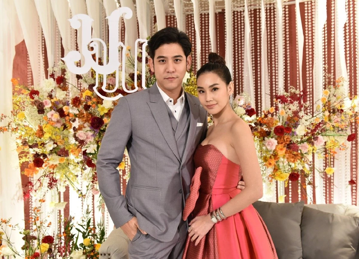 เหล่าดาราตบเท้าร่วมยินดีพิธีวิวาห์ เป้ พีระยุทธ-หมอมาศ งานนี้ไม่มีเจ้าสาว