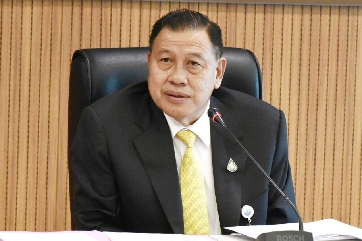 วิปรัฐบาลยันไม่มีจัดฉากให้ ส.ว.ด่า ส.ส.เพื่อไทย วิปรัฐบาลยันไม่มีจัดฉากให้ ส.ว.ด่า ส.ส.เพื่อไทย