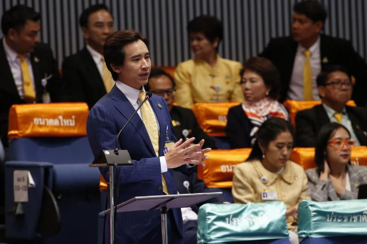 เบื้องหลัง "พิธา ลิ้มเจริญรัตน์" ชิงดาวเด่นสภา