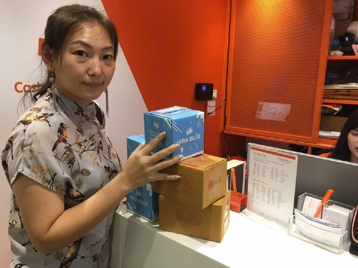 เหนื่อยแต่สู้! “เอ๋" ภรรยา "วินัย ไกรบุตร" ผันตัวเป็นแม่ค้า หาเงินจุนเจือครอบครัว