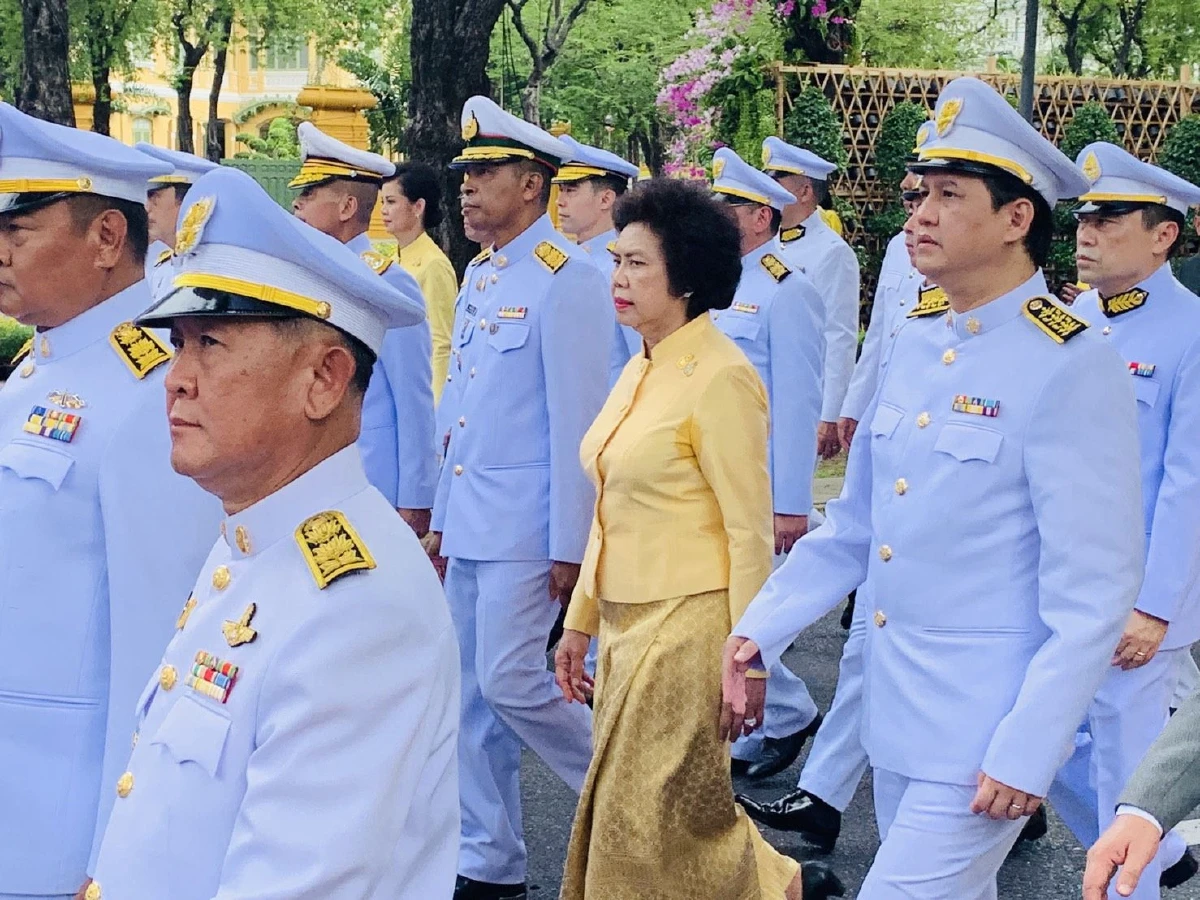 สภาสตรีแห่งชาติฯอัญเชิญพานพุ่มเครื่องราชสักการะถวายพระพรชัยมงคลในหลวง