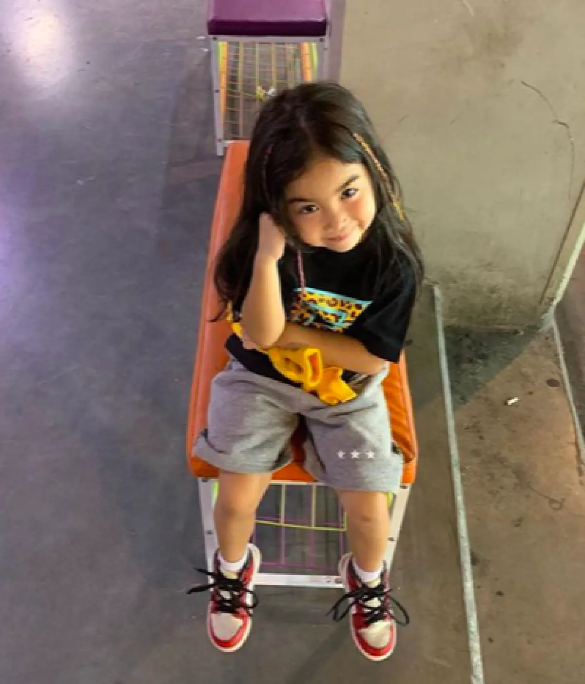 ส่องความน่ารัก น้องแตงไทย  ลูกสาว แจ๊ส ชวนชื่น ที่ตอนนี้กลายเป็นแฟชั่นนิสต้าตัวจิ๋ว