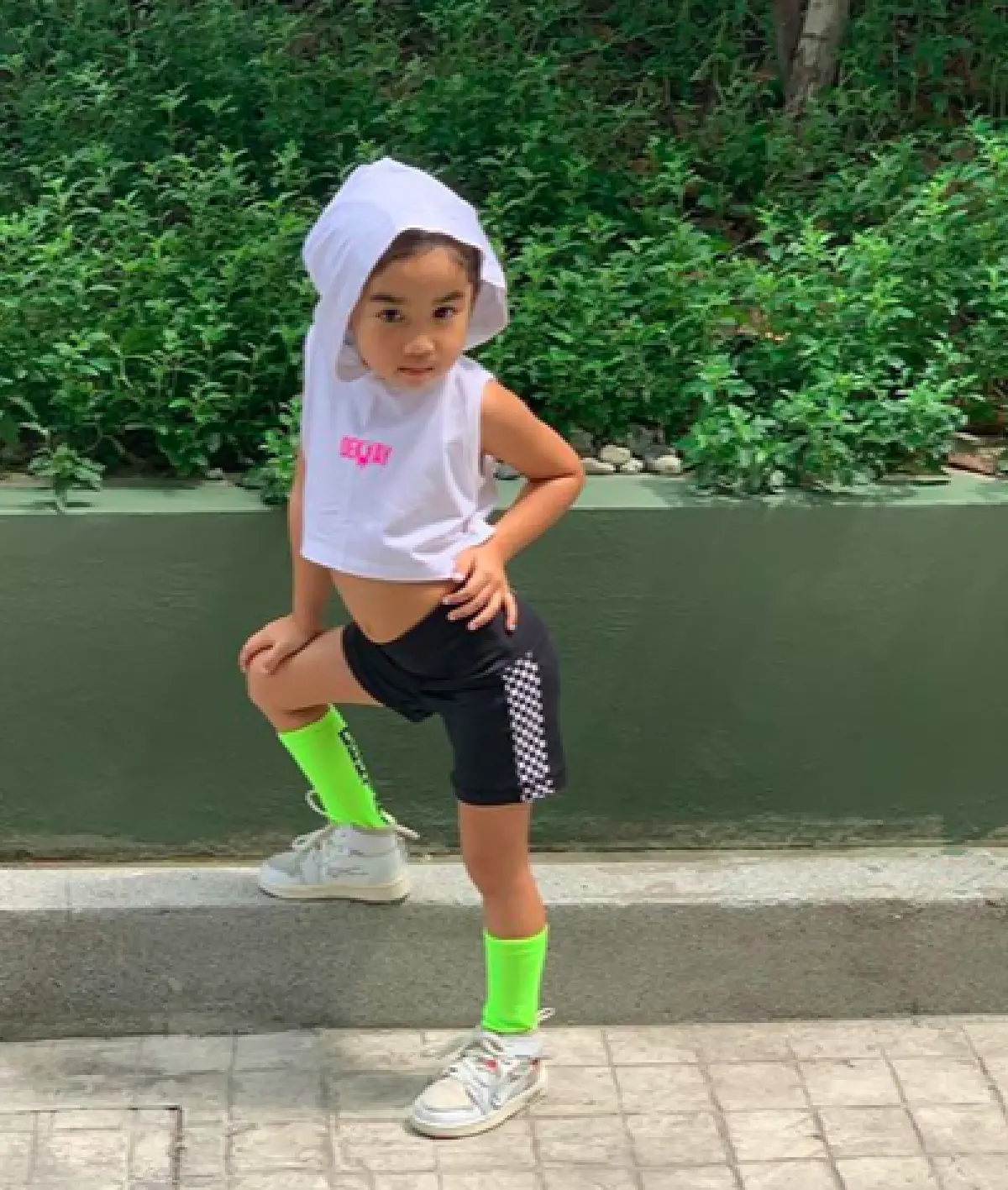 ส่องความน่ารัก น้องแตงไทย  ลูกสาว แจ๊ส ชวนชื่น ที่ตอนนี้กลายเป็นแฟชั่นนิสต้าตัวจิ๋ว