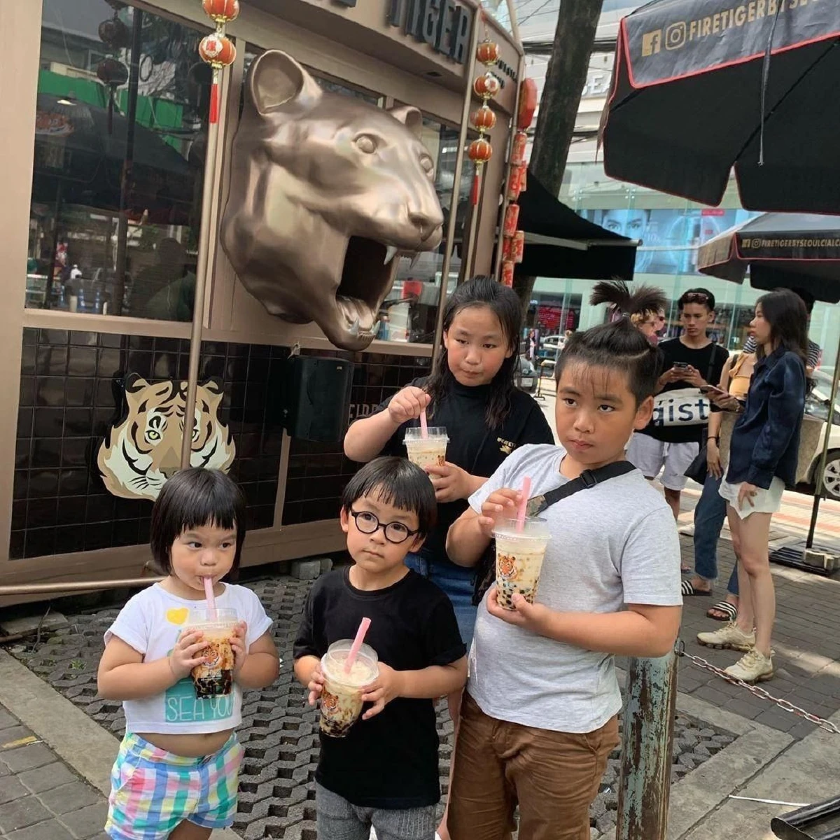 เปิ้ล นาคร ปลื้มมาก น้องออกู๊ด วัย 3 ขวบ โชว์ขี่เจ็ตสกีครั้งแรกในชีวิต (คลิป)