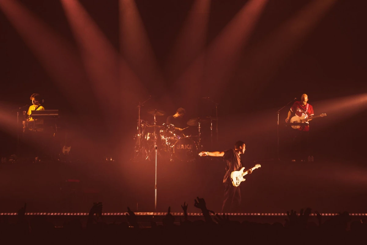 สนุกมันส์สนั่นฮอลล์! 3 หนุ่มวงอินดี้ป็อป LANY ขนเพลงฮิตจัดเต็มเพื่อแฟนเพลงชาวไทย