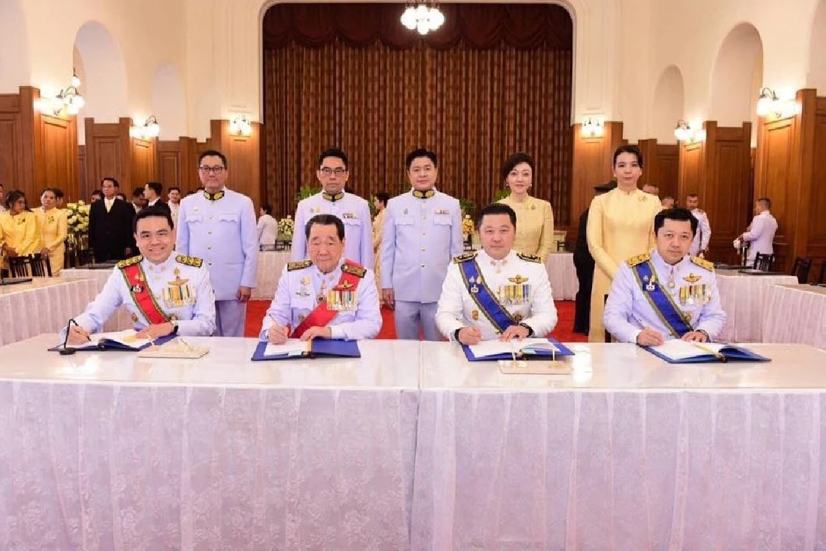 ผู้บริหารเครือเจริญโภคภัณฑ์ถวายพระพรชัยมงคลเนื่องในวันเฉลิมพระชนมพรรษา