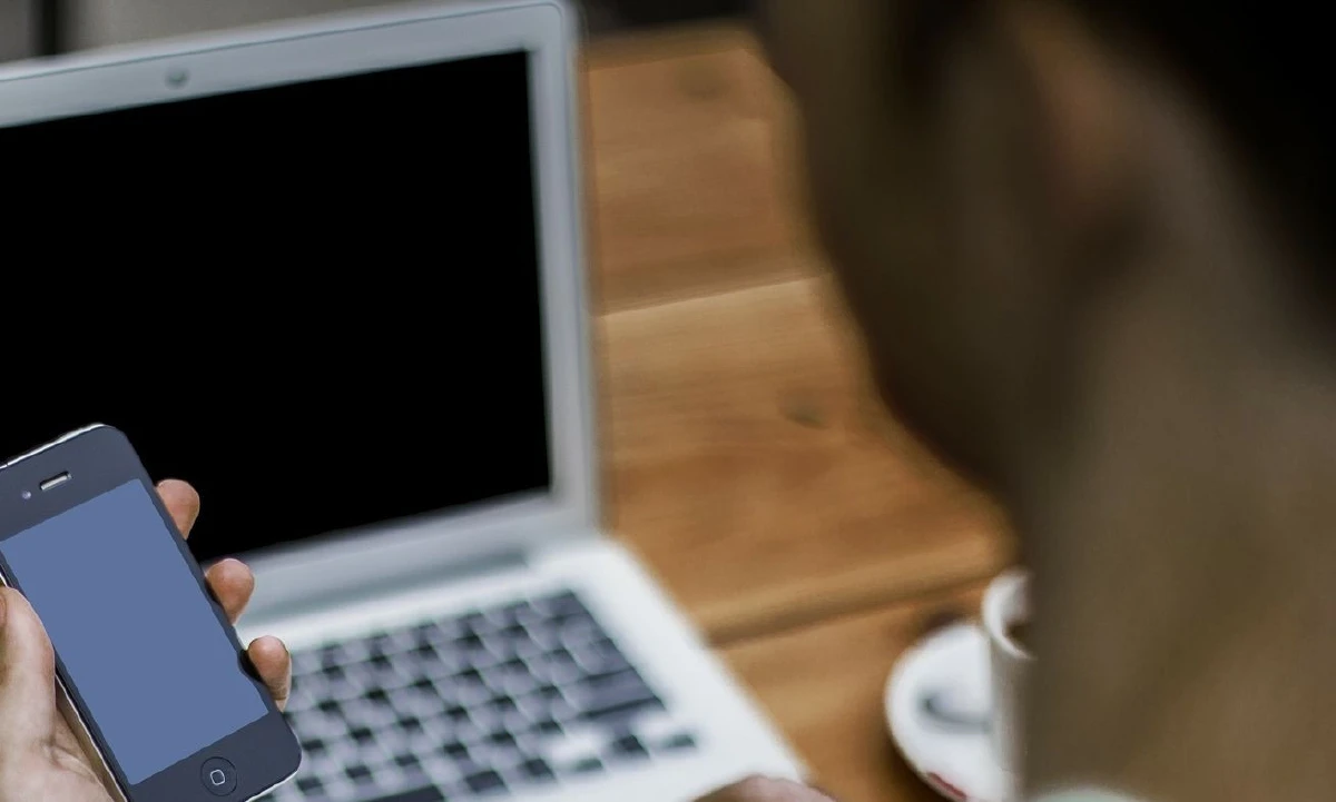 ไขปริศนา "ชายหนุ่ม" หลง "แชทลวง" ขาดความรัก-มโนจากภาพสาวสวยจนหมดตัว