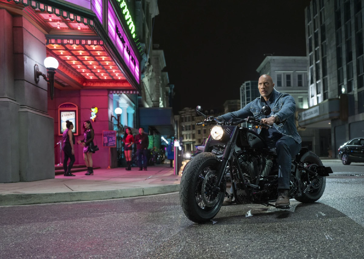 รีวิว Hobbs & Shaw : บ้าระห่ำหลุดโลกขนาดนี้ ใครจะกล้าขวาง