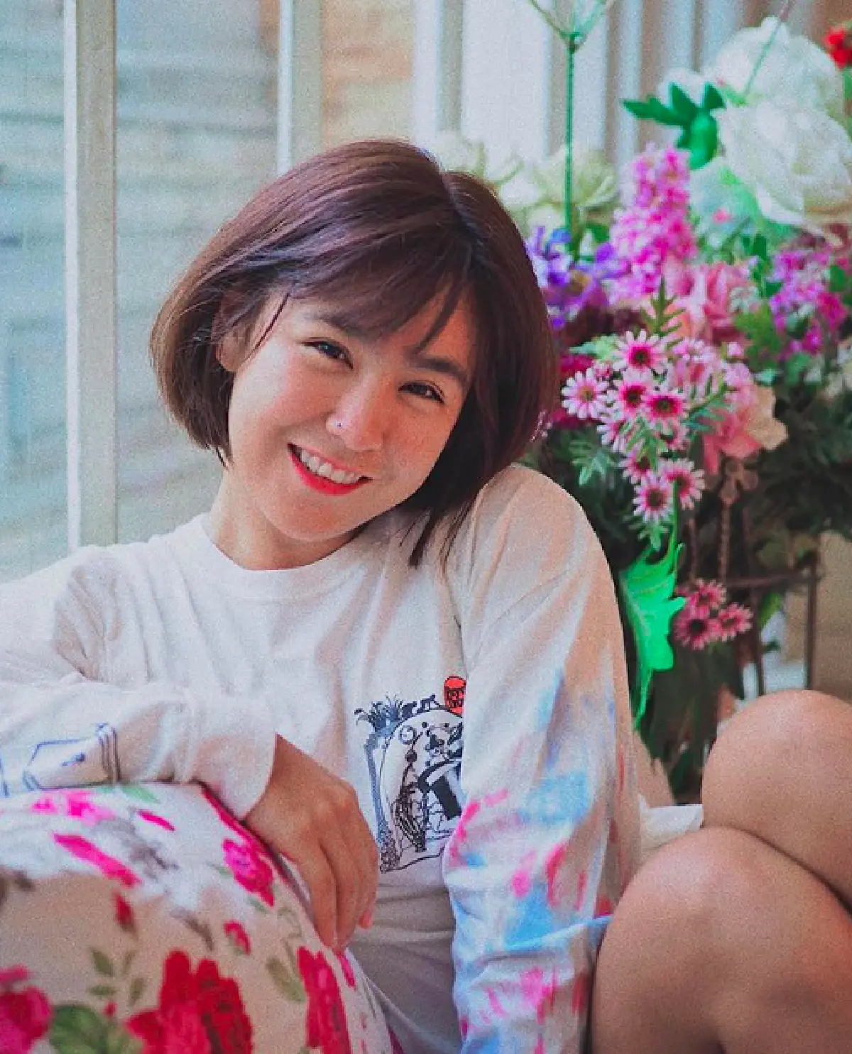 หน้าเด็กลง! "ปีใหม่ สุมนรัตน์” เปลี่ยนลุคใหม่หั่นผมสั้นบ๊อบสดใสน่ารัก