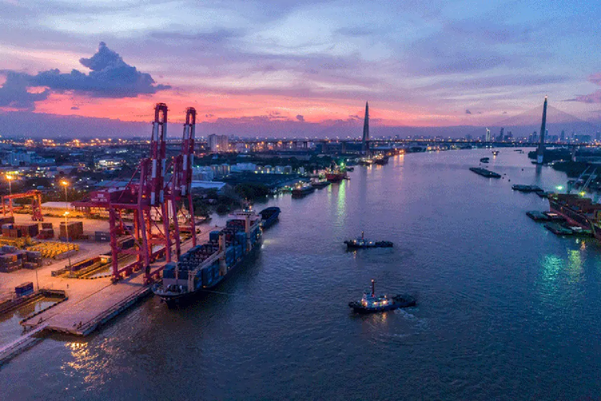 RCL เปิดตัวเรือลำใหม่พันล้าน คาดสิ้นปีโตขึ้น 10%  ชี้ตัวเลขส่งออกลดไม่กระทบ อีก 5 ปียังโตต่อเนื่อง