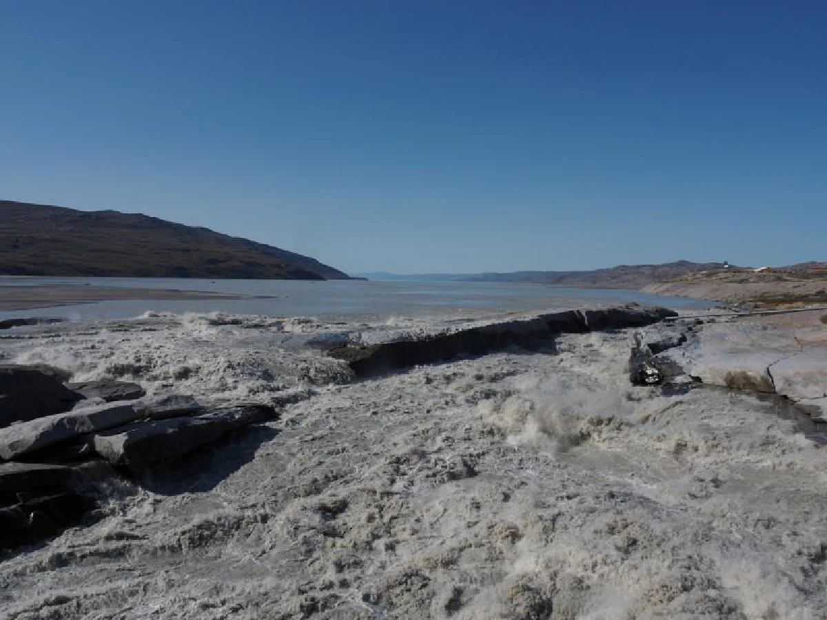 วิกฤตแล้ว! น้ำแข็งกรีนแลนด์ละลาย 11,000 ล้านตันในวันเดียว