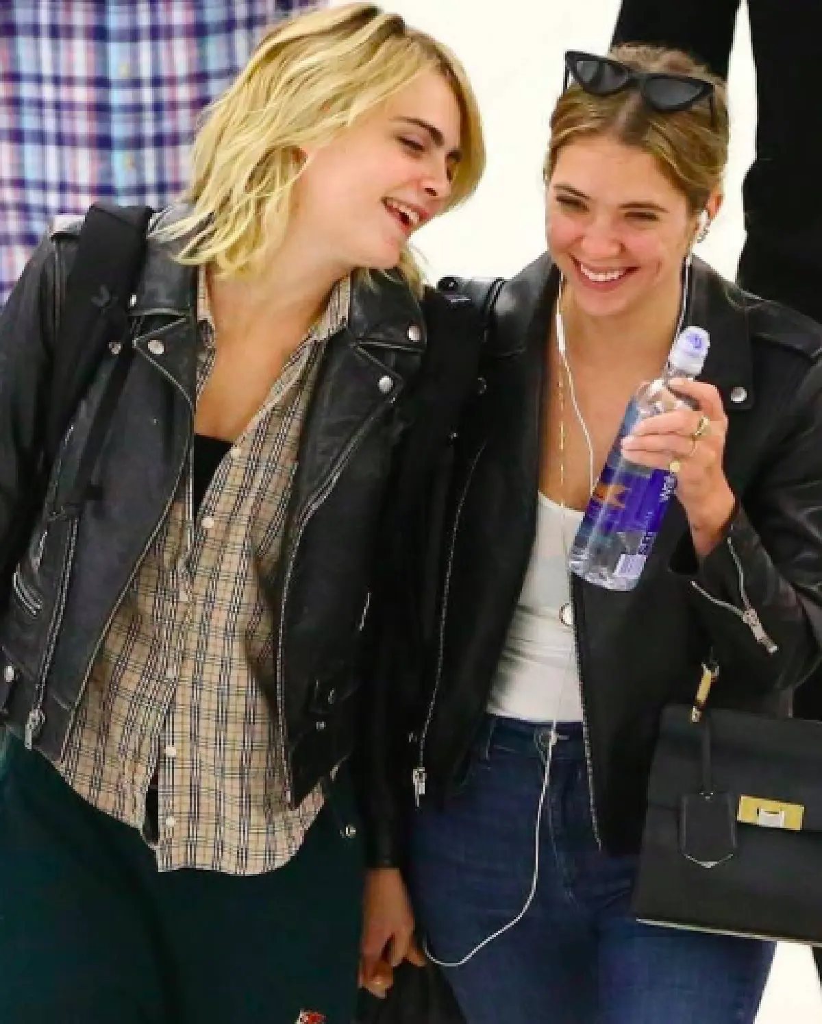 "คาร่า เดเลวีน" ควงแฟนสาว "แอชลีย์ เบนสัน” แต่งงานสายฟ้าแลบแบบเงียบๆ ที่ Las Vegas