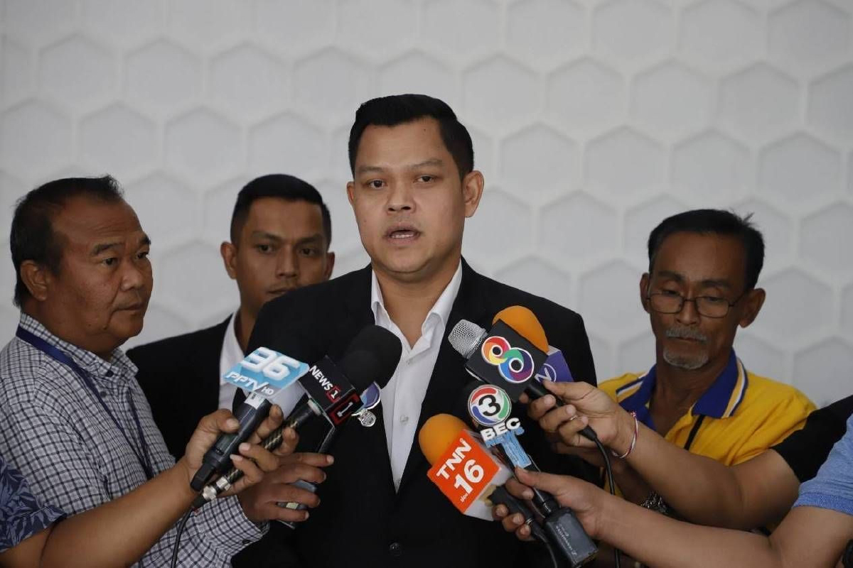 เป็นผู้ใหญ่คิดได้แค่นี้? "ธนกร"จวก"เสรีพิศุทธ์"กล่าวหารัฐบาลอยู่เบื้องหลังเหตุบึ้ม เป็นผู้ใหญ่คิดได้แค่นี้? "ธนกร"จวก"เสรีพิศุทธ์"กล่าวหารัฐบาลอยู่เบื้องหลังเหตุบึ้ม