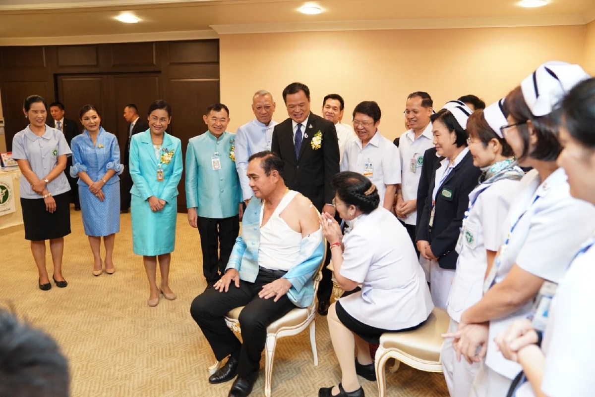 'บิ๊กตู่'ถามหาวัคซีนป้องกันโรคการเมืองบ่นเบื่อเหลือเกิน!