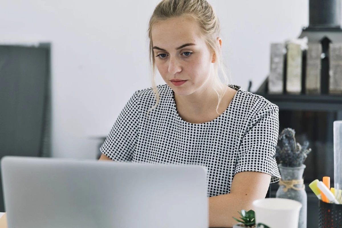 วัยทำงาน 15 ล้านคน กำลังเสี่ยงอ้วนลงพุง โรครุมเร้า ซึมเศร้าฆ่าตัวตาย