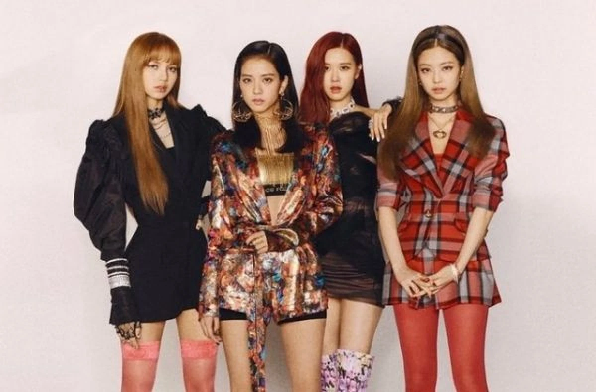 บลิ๊งค์ทั่วโลกร่วมกันฉลองครบรอบ 3 ปี ให้กับ 4 สาว “BLACKPINK”