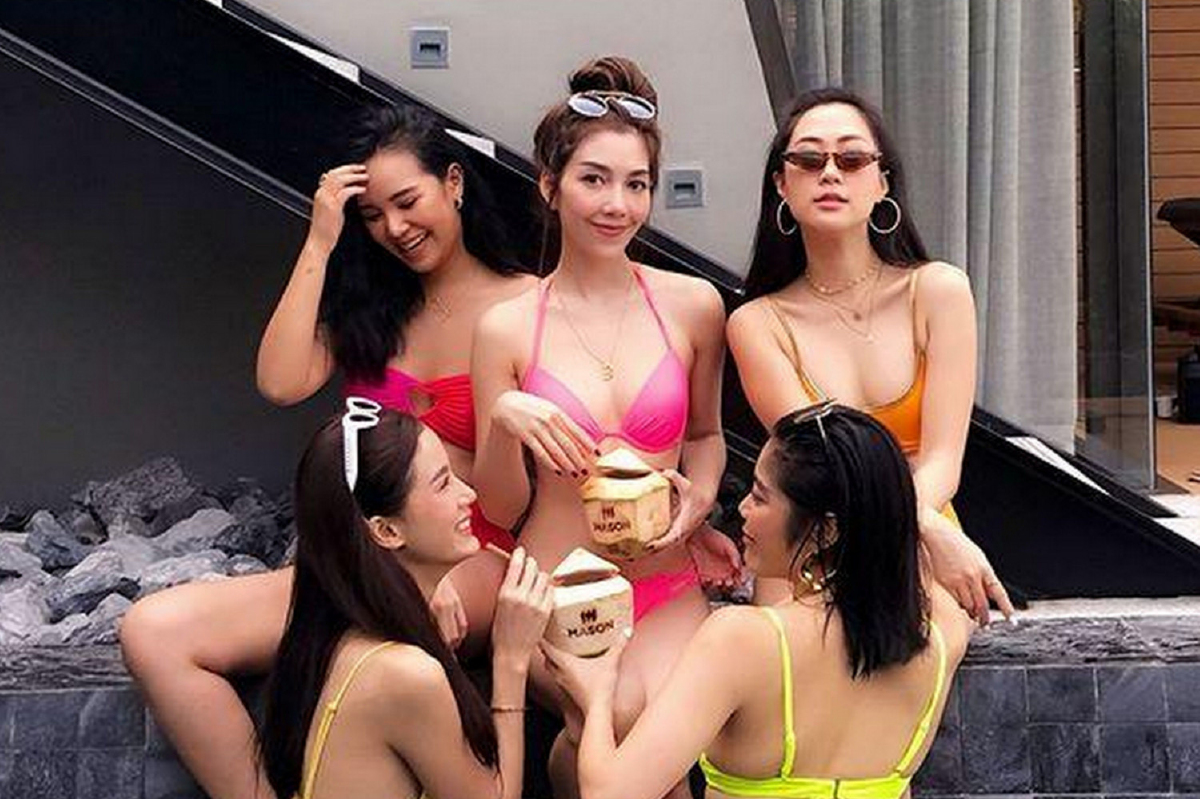 วุ้นเส้น วิริฒิภา นำทีมแซ่บในชุดบิกินี่ สวยเด่นท่ามกลางผองเพื่อน วุ้นเส้น วิริฒิภา นำทีมแซ่บในชุดบิกินี่ สวยเด่นท่ามกลางผองเพื่อน