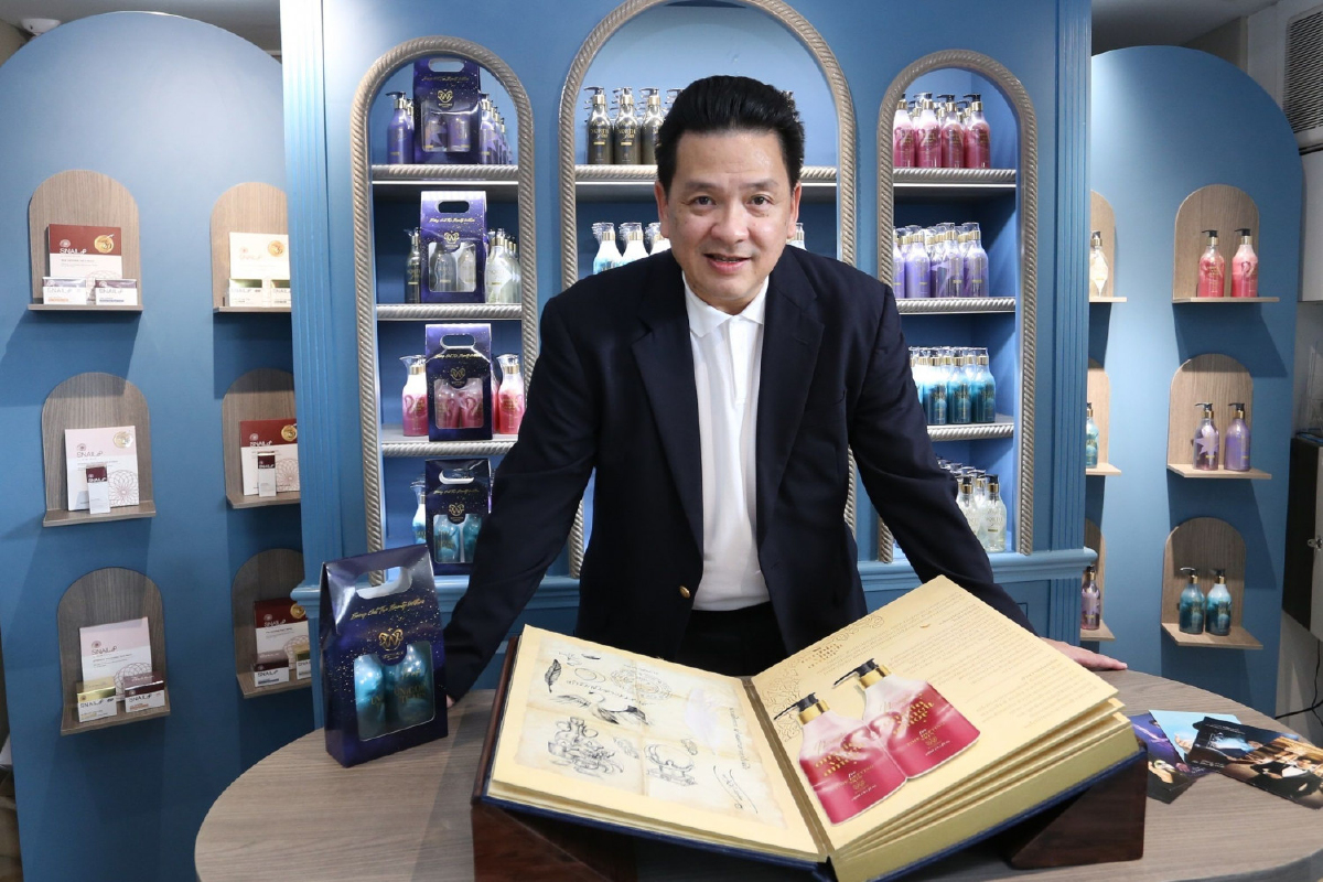 'กวิน สัณฑกุล' ร่ายมนต์กู้ภาพลักษณ์แบรนด์ "วุฒิศักดิ์ คลินิก" 'กวิน สัณฑกุล' ร่ายมนต์กู้ภาพลักษณ์แบรนด์ "วุฒิศักดิ์ คลินิก"