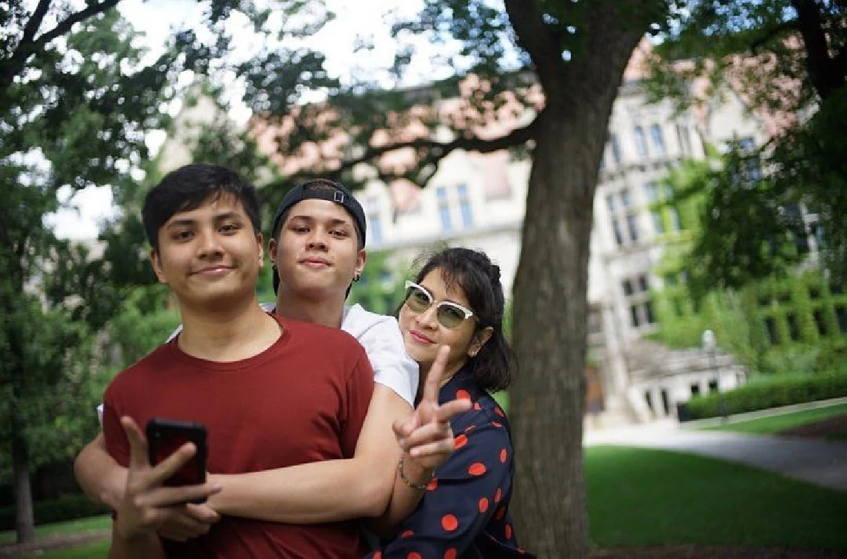 “หมิว ลลิตา-ก้อง นรบดี” ร่วมเฟรมเดียวกันถ่ายรูปครอบครัว แม้หย่าร้างแต่สัมพันธ์ยังดี