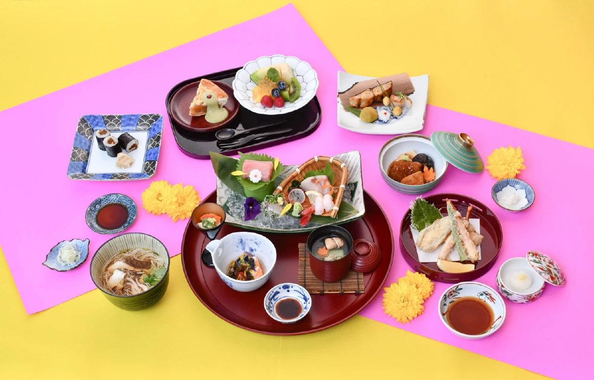 ชิมอาหารชุดสุดพิเศษรับเทศกาลดอกเบญจมาศของประเทศญี่ปุ่น ที่ห้องอาหารยามาซาโตะ