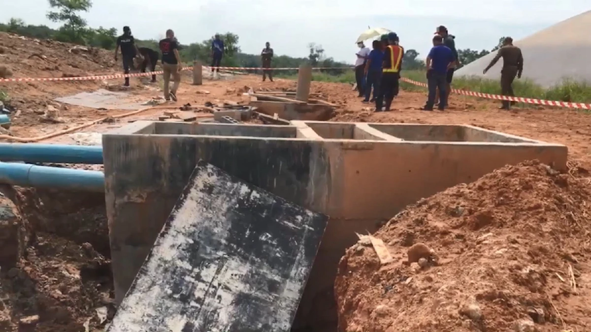 ด่วน! คนงานลงไปซ่อมท่อระบบบำบัดน้ำเสียขาดอากาศหายใจตาย 4 สาหัส 1