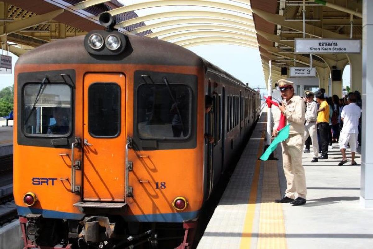 อัดงบเฉียด 2,000 ล้านบาท ปรับโฉมสถานีรถไฟทั่วประเทศ อัดงบเฉียด 2,000 ล้านบาท ปรับโฉมสถานีรถไฟทั่วประเทศ