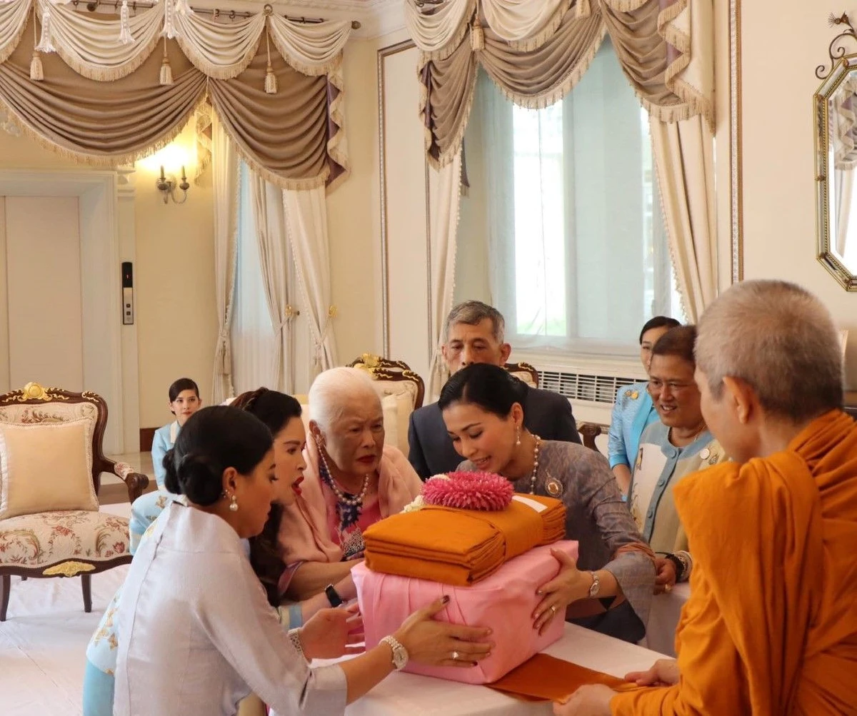 ปีติ "สมเด็จฯพระพันปีหลวง" เสด็จฯทรงบำเพ็ญพระราชกุศล