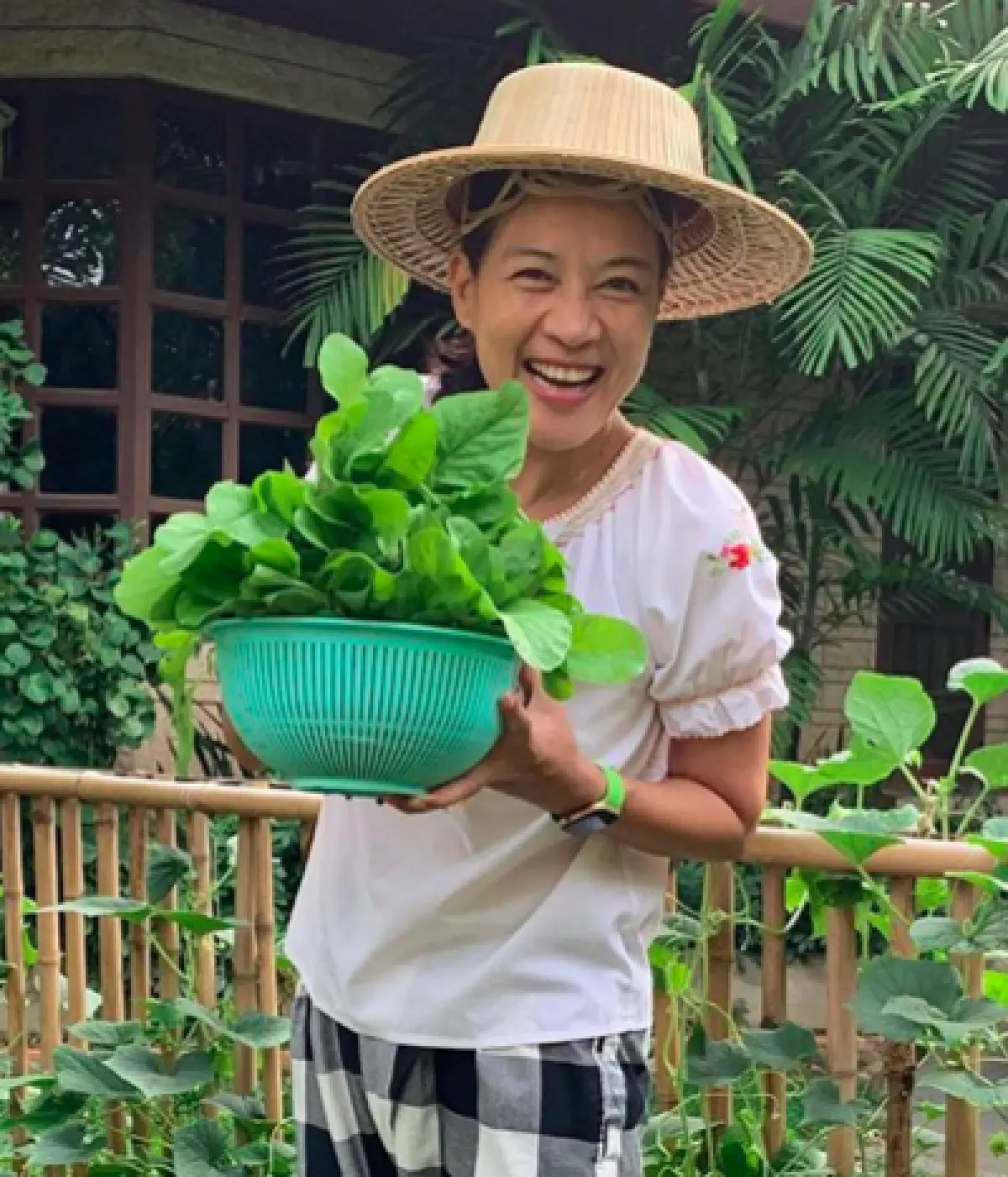 "กบ ปภัสรา” กับความสุขแบบง่ายๆ ในการใช้ชีวิตแบบบ้านๆ ปลูกผักทำกินเอง