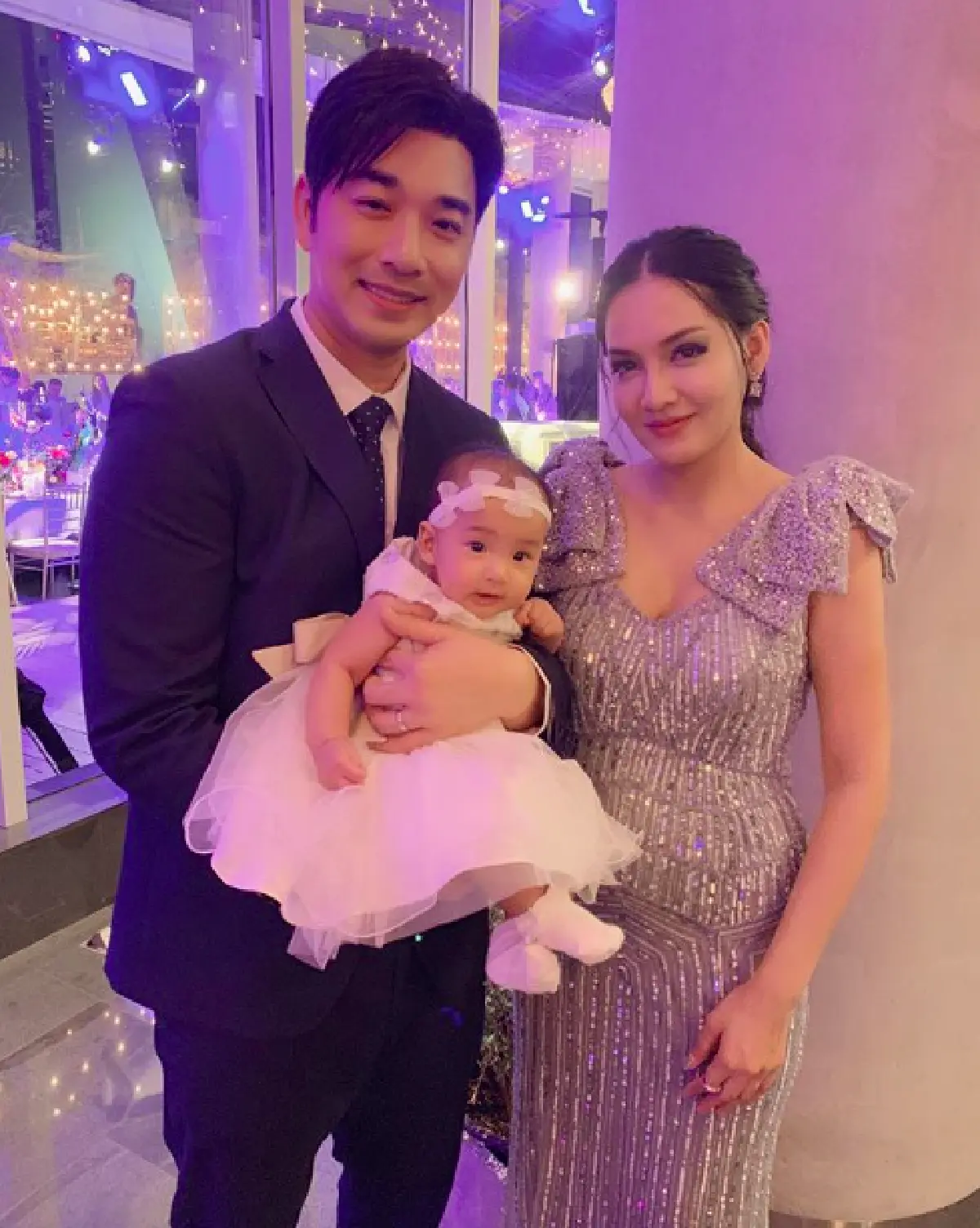 ส่องภาพบรรยากาศงานแต่ง "โดม-เมทัล" จัดเต็มสมชื่อ Wedding Concert  ดารามาเกือบทั้งวงการ