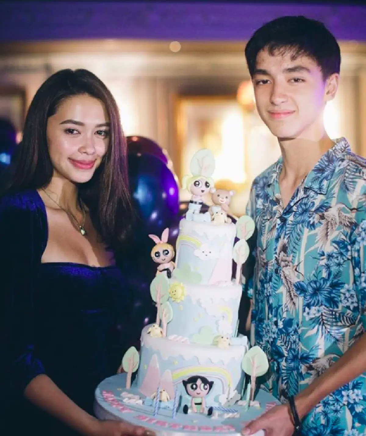 "แพทริเซีย" ถึงกับน้ำตาลไหล!  แก๊งเพื่อนซี้ทำเซอร์ไพรส์วันเกิดให้