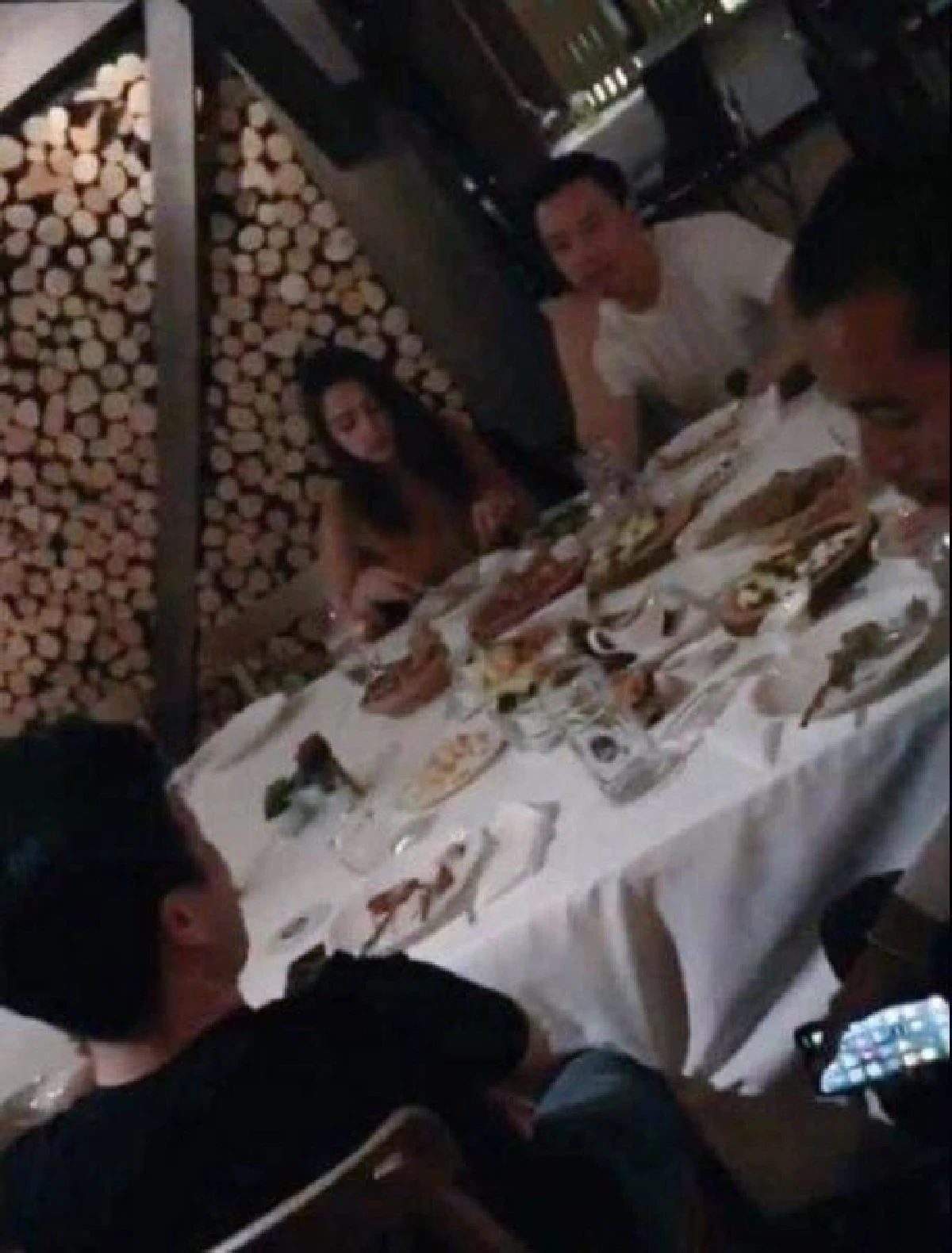 ผิดมากเหรอคะ? แม่แพทริเซีย ถามกลับ..หลังลูกสาวโดนถล่มรูปไปกินข้าวกับเพื่อนผู้ชาย