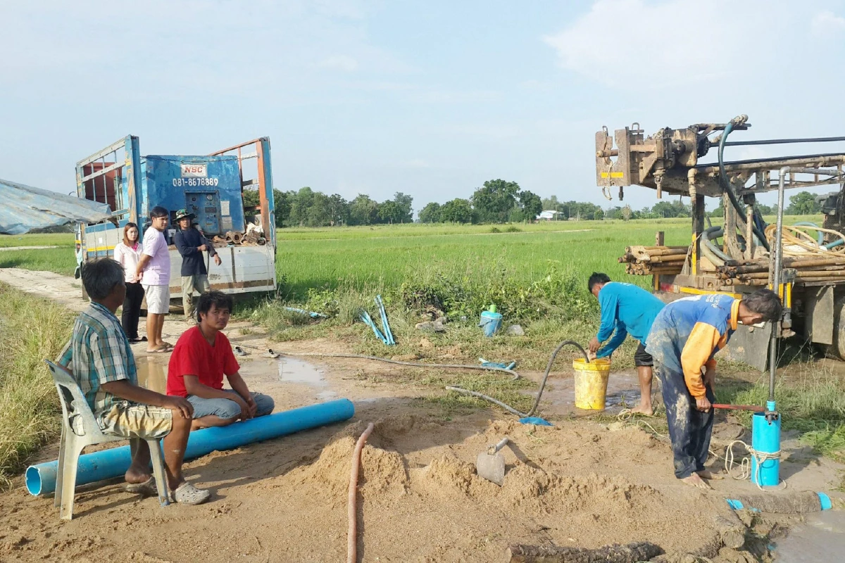 อาชีพที่มากับหน้าแล้ง!ช่างเจาะบ่อบาดาลทำงานให้ฟรีหากขุดไม่เจอน้ำ
