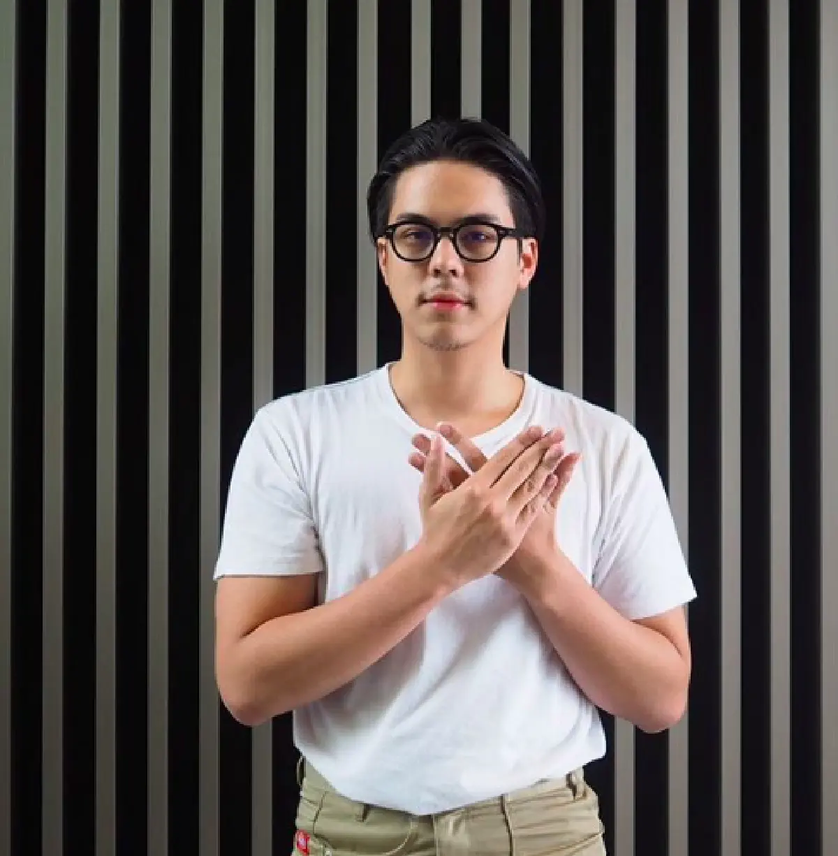 ส่งคอมเมนต์ชาวเน็ตถึง "พีช พชร" หลังจบความสัมพันธ์กับ  "แพทริเซีย กู๊ด”