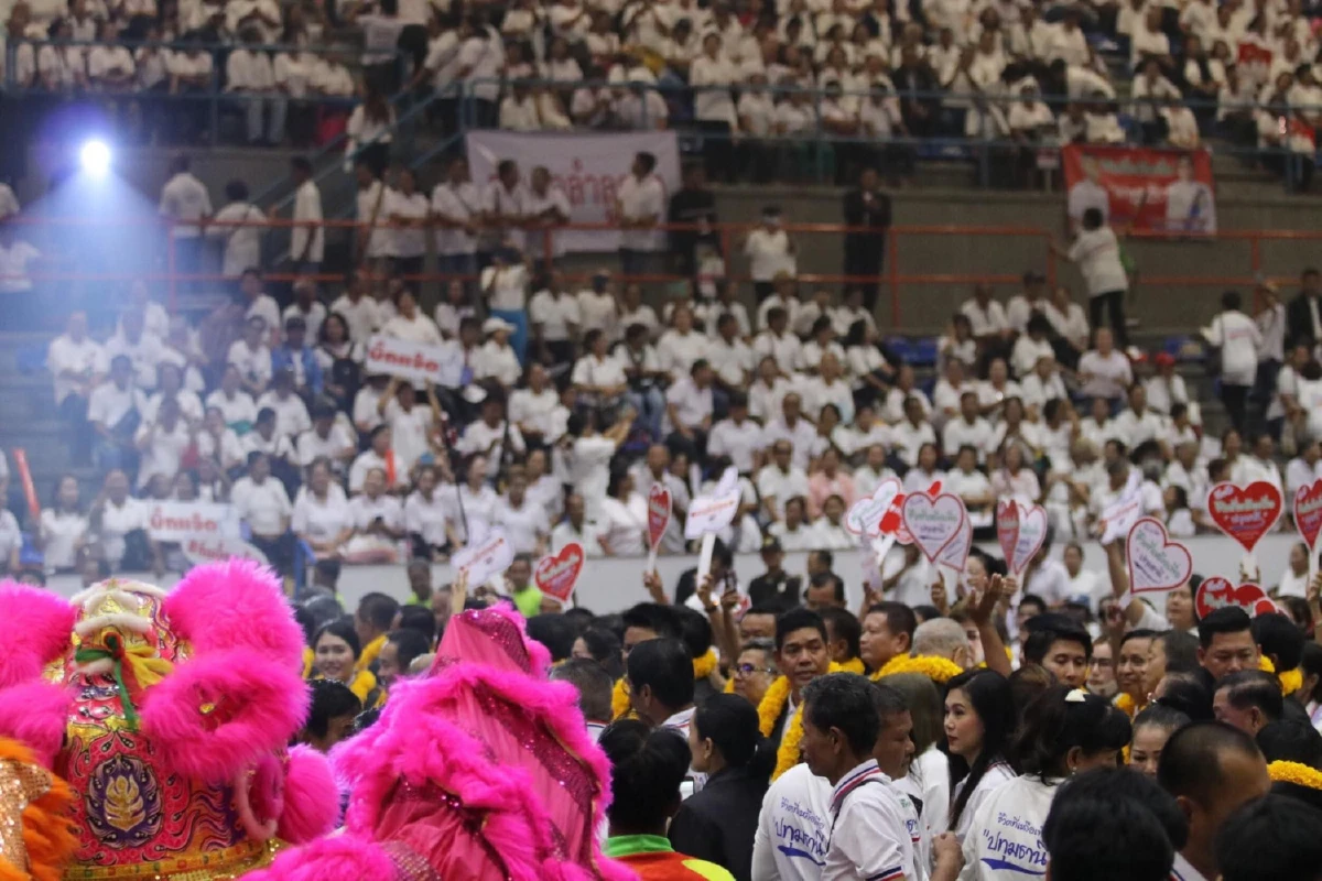 บิ๊กแจ๊ดเปิดตัวยิ่งใหญ่ชิงนายกฯอบจ.ปทุมธานี