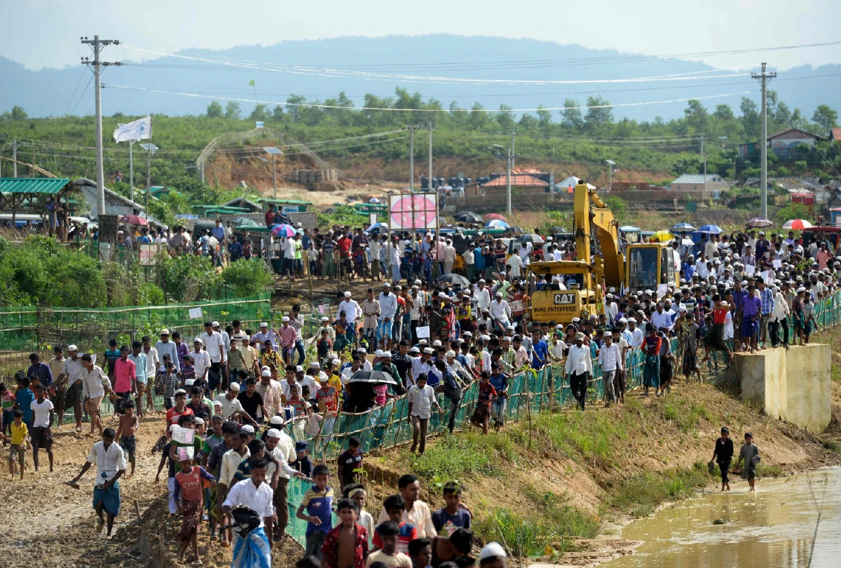 บังกลาเทศเศรษฐกิจพัง ส่งโรฮีนกลับแต่ไม่ยอมไป