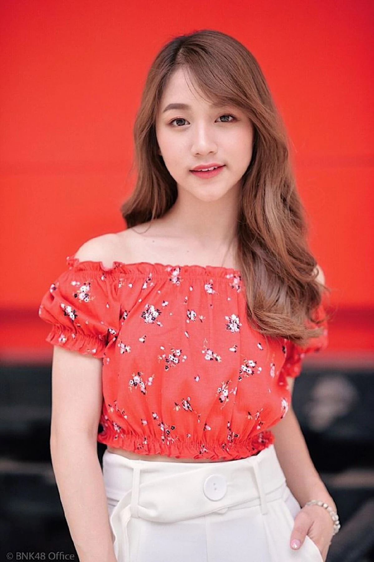 นี่หรอไอดอล? เค้ก BNK48 โดนแฉเรื่องผู้ชายย้ายออกจากคอนโดหรือยัง