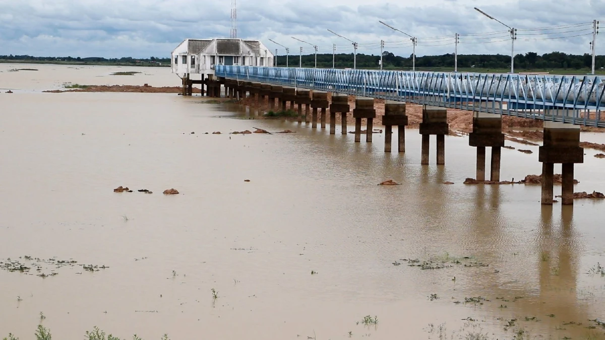 สุรินทร์ฝนตกหนักได้น้ำเก็บในอ่างเพิ่มเร่งผลิตประปาเลี้ยงคนเมือง